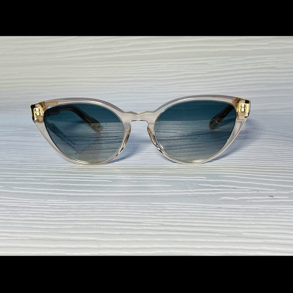 Chloé•CE757S 749•Translucent Peach Frames withGlittering Gold Core•Oval/Cat Eye - Picture 3 of 14